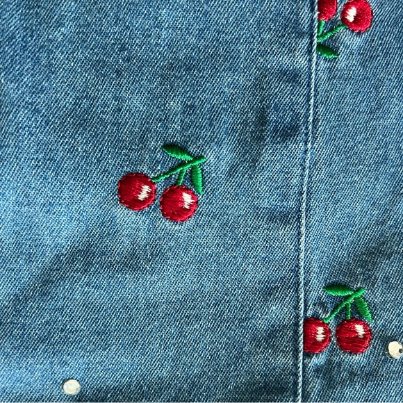 Vintage Cherry Embroidered Denim Jacket Shirt The Quacker Factory - Picture 8 of 13